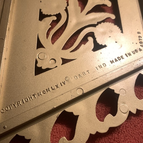 Vintage Gold Flower Diamond Plaques by Dart set 2 - Picture 4 of 5